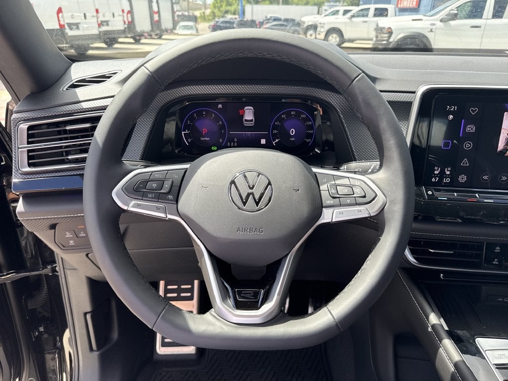 2026 Volkswagen Atlas Cross Sport SEL Premium R-Line