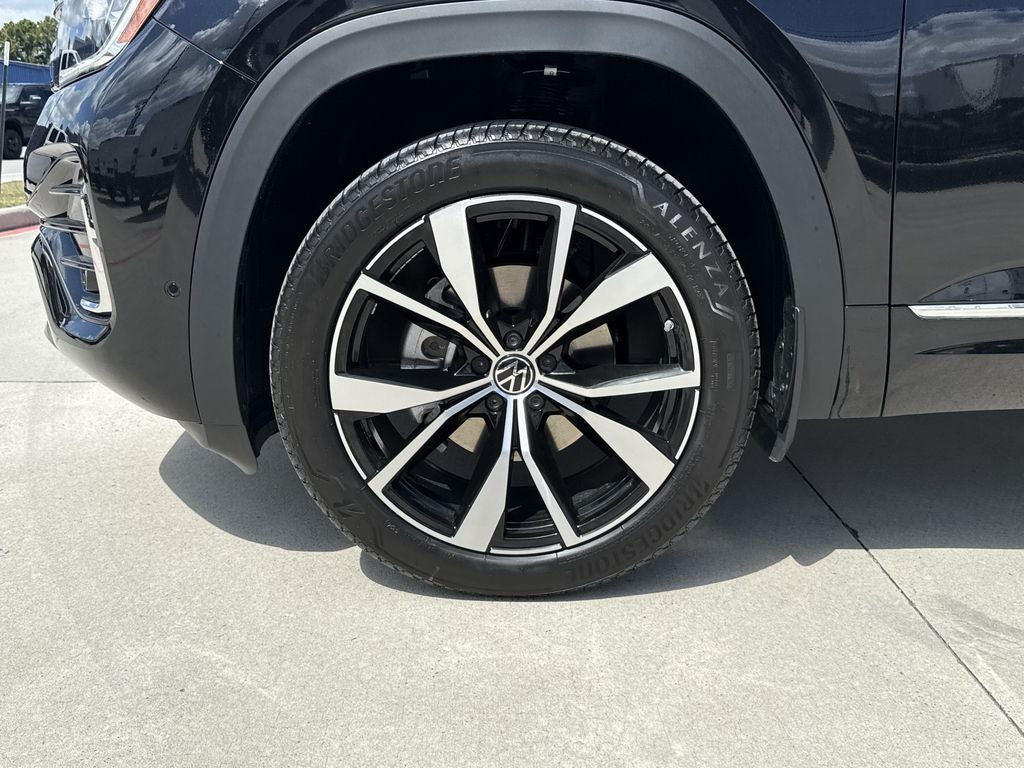 2026 Volkswagen Atlas Cross Sport SEL Premium R-Line