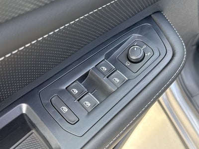 2026 Volkswagen Atlas Cross Sport SEL Premium R-Line
