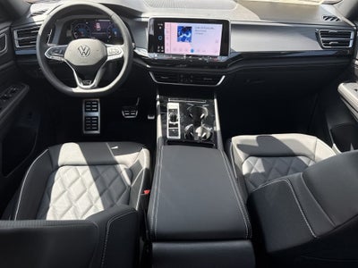 2026 Volkswagen Atlas Cross Sport SEL Premium R-Line