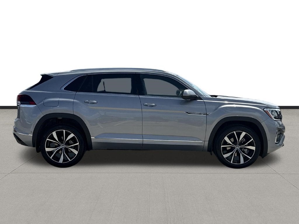 2026 Volkswagen Atlas Cross Sport SEL Premium R-Line