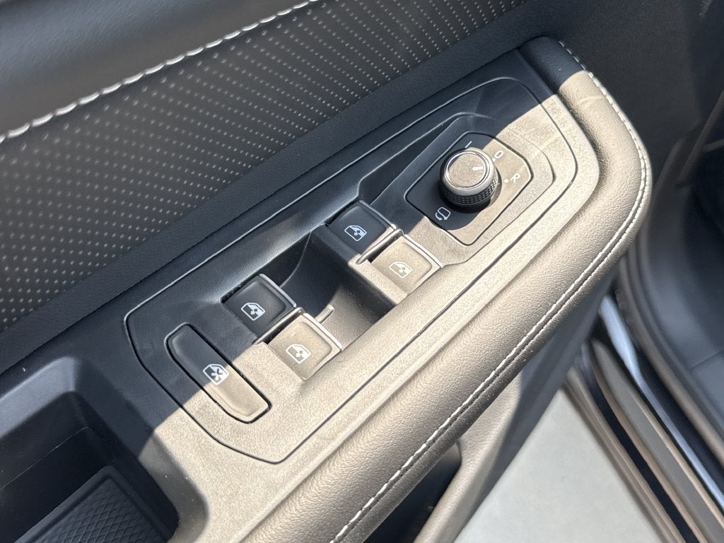 2026 Volkswagen Atlas Cross Sport SEL Premium R-Line