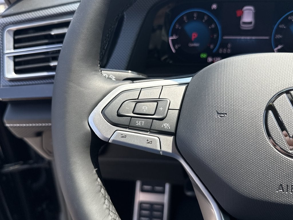 2026 Volkswagen Atlas Cross Sport SEL Premium R-Line