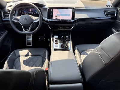 2026 Volkswagen Atlas Cross Sport SEL Premium R-Line