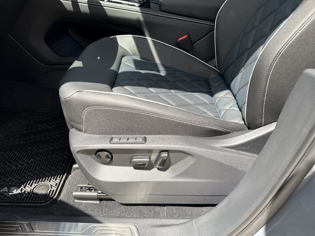 2026 Volkswagen Atlas Cross Sport SEL Premium R-Line