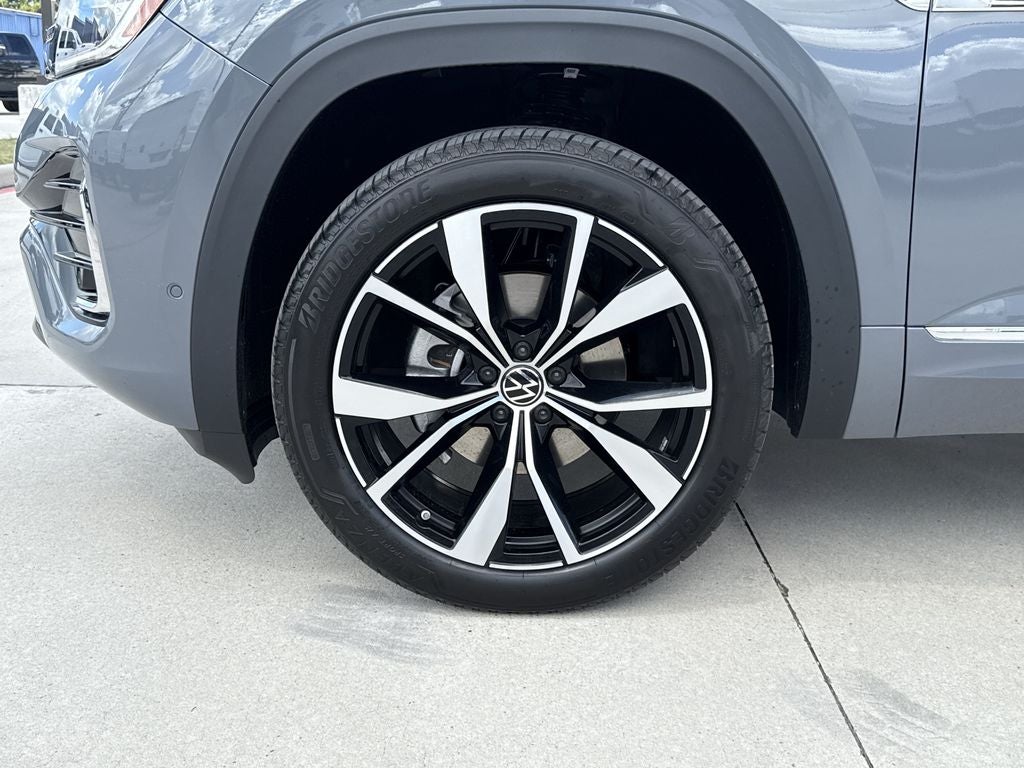 2026 Volkswagen Atlas Cross Sport SEL Premium R-Line