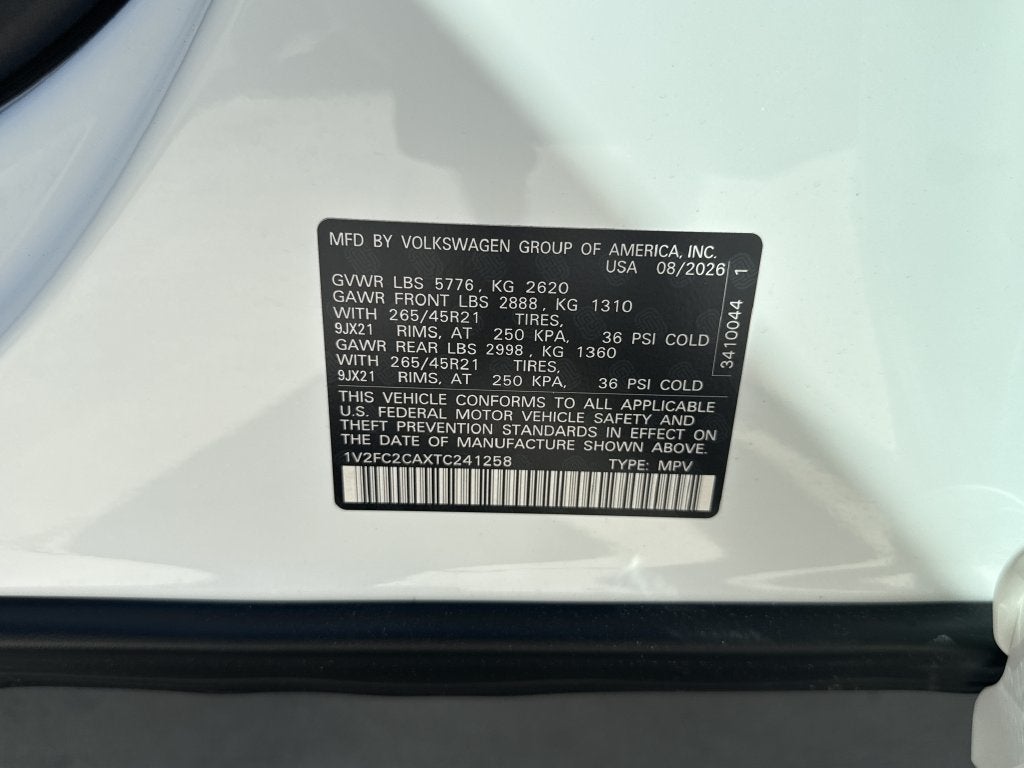 2026 Volkswagen Atlas Cross Sport SEL Premium R-Line