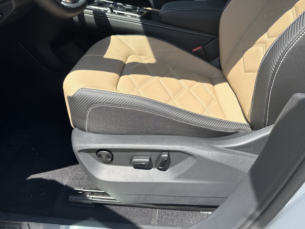 2026 Volkswagen Atlas Cross Sport SE w/Technology