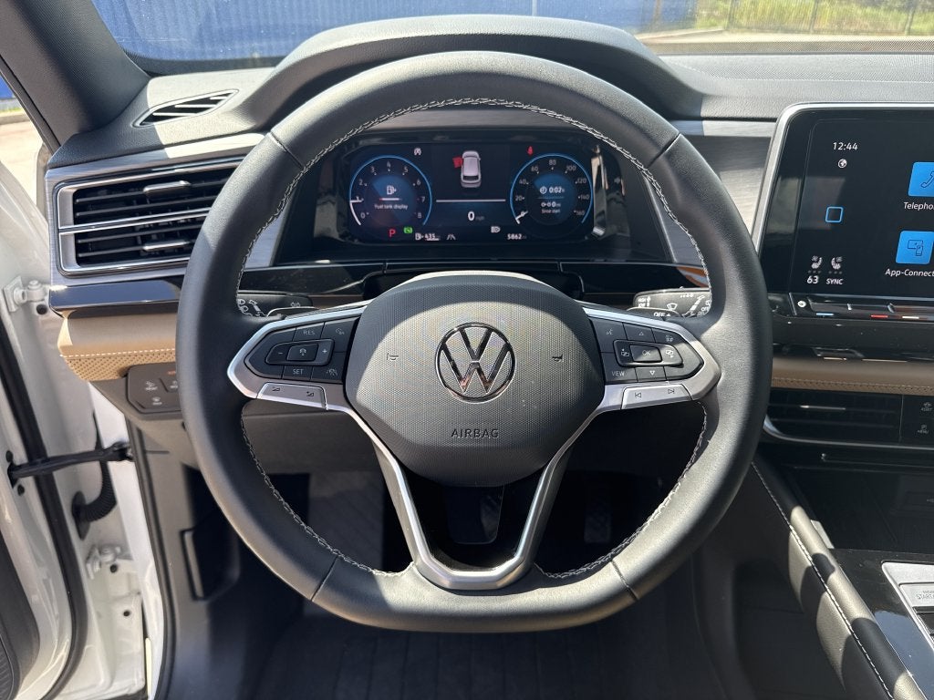 2026 Volkswagen Atlas Cross Sport SE w/Technology