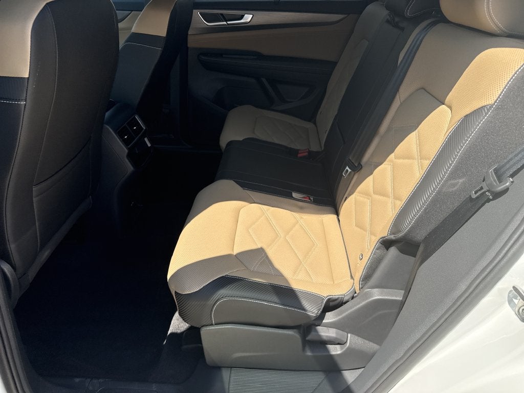 2026 Volkswagen Atlas Cross Sport SE w/Technology
