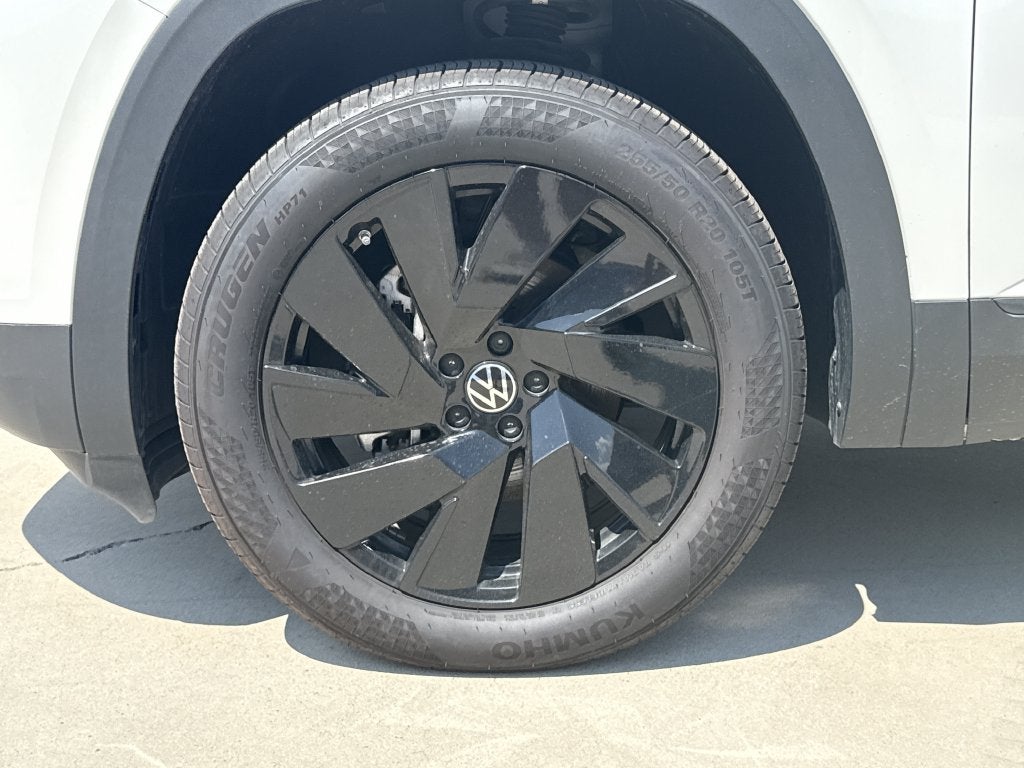 2026 Volkswagen Atlas Cross Sport SE w/Technology