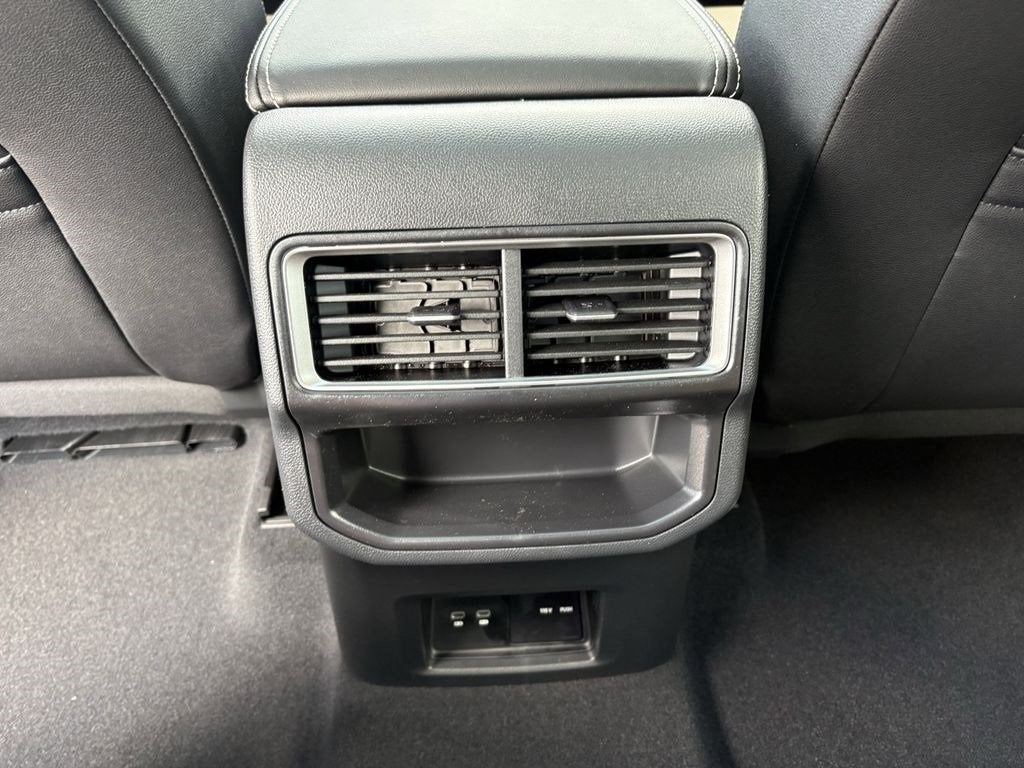 2026 Volkswagen Atlas Cross Sport SE w/Technology