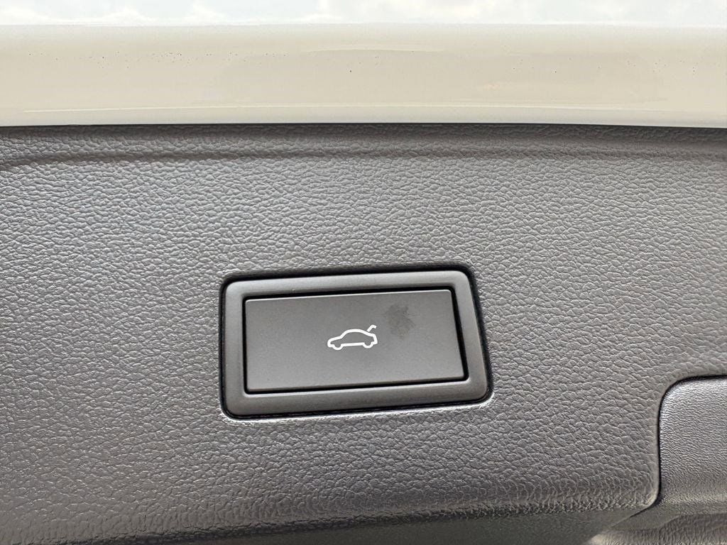 2026 Volkswagen Atlas Cross Sport SE w/Technology