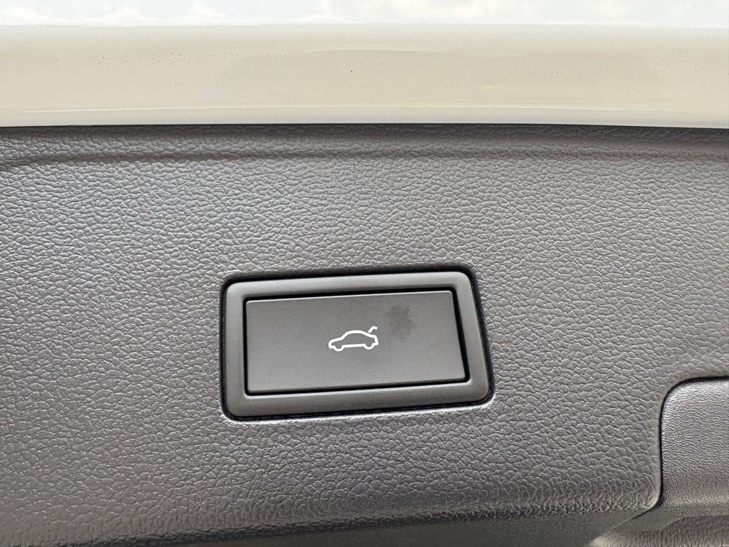 2026 Volkswagen Atlas Cross Sport SE w/Technology