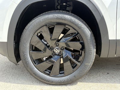 2026 Volkswagen Atlas Cross Sport SE w/Technology