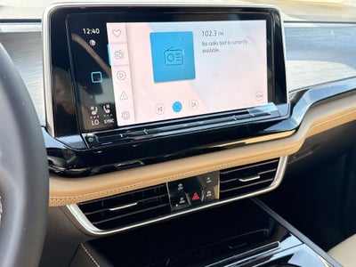 2026 Volkswagen Atlas Cross Sport SE w/Technology