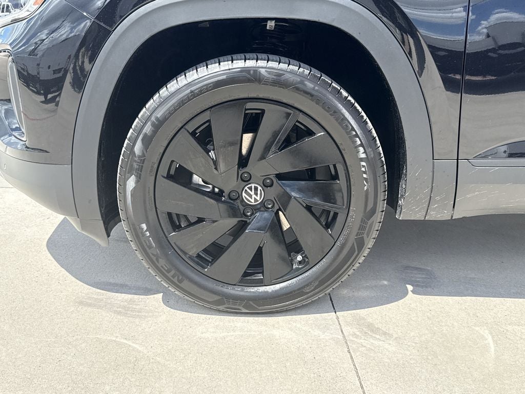 2026 Volkswagen Atlas Cross Sport SE w/Technology