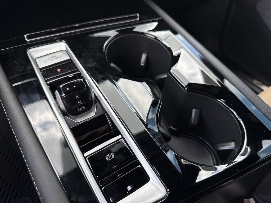 2026 Volkswagen Atlas Cross Sport SE w/Technology