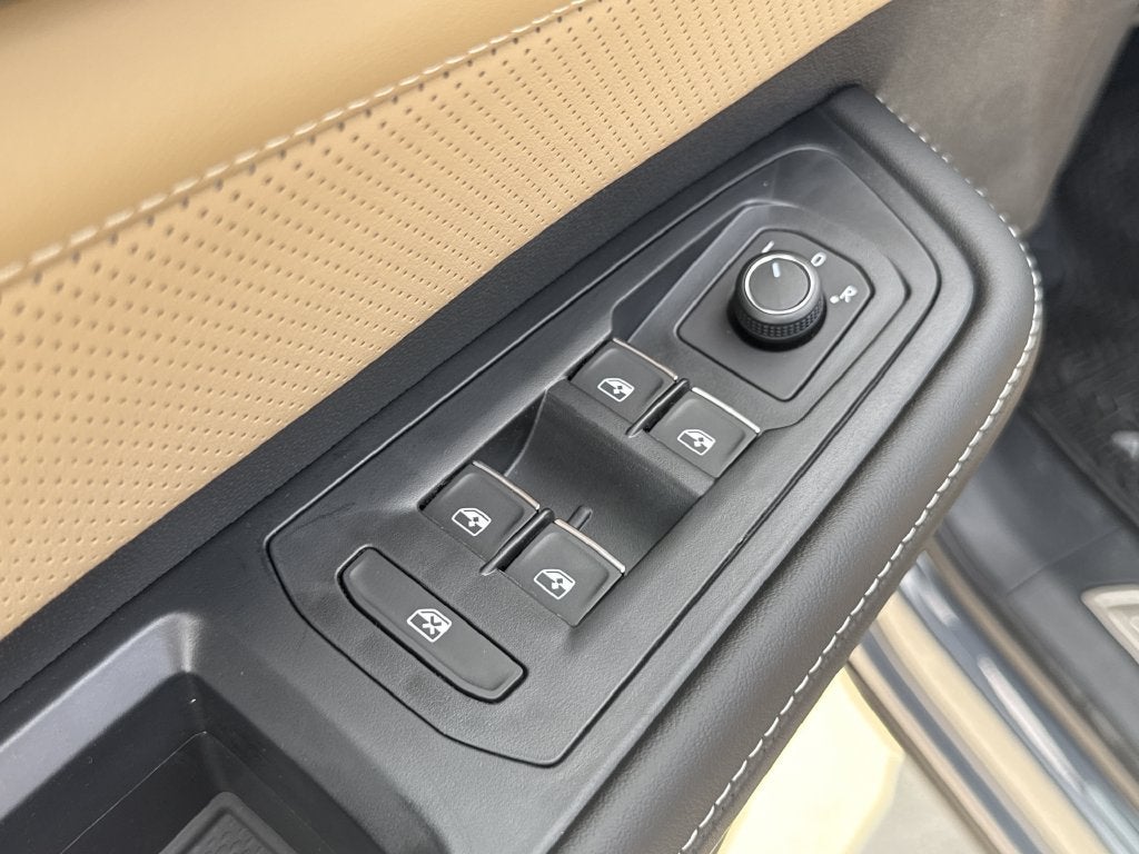 2026 Volkswagen Atlas Cross Sport SE w/Technology