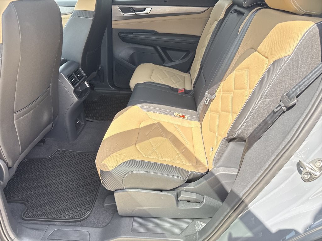 2026 Volkswagen Atlas Cross Sport SE w/Technology