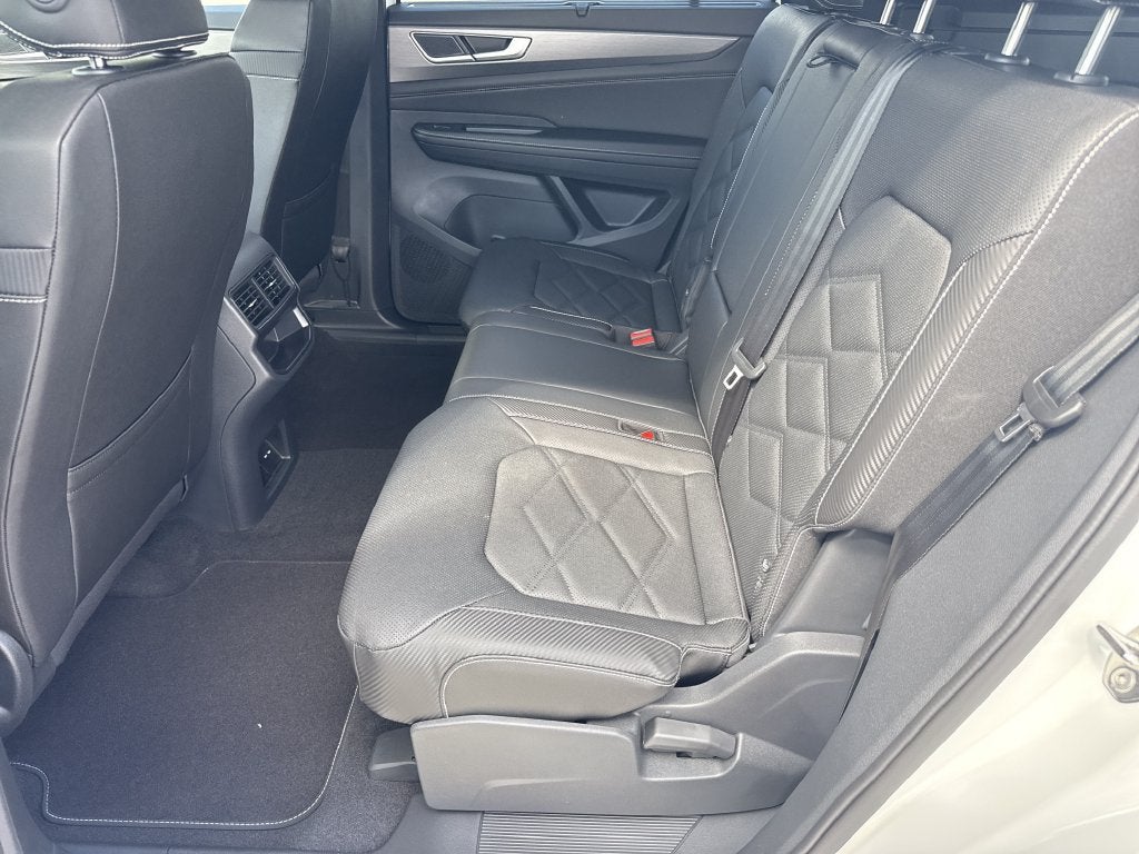 2026 Volkswagen Atlas Cross Sport SE w/Technology