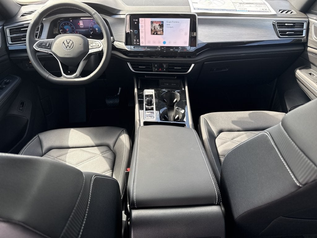 2026 Volkswagen Atlas Cross Sport SE w/Technology