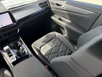 2026 Volkswagen Atlas Cross Sport SE w/Technology