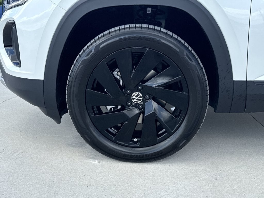 2026 Volkswagen Atlas Cross Sport SE w/Technology