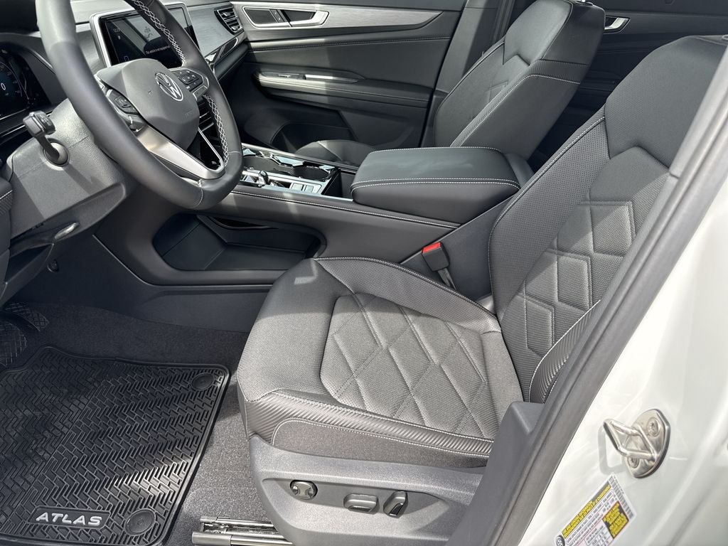 2026 Volkswagen Atlas Cross Sport SE w/Technology