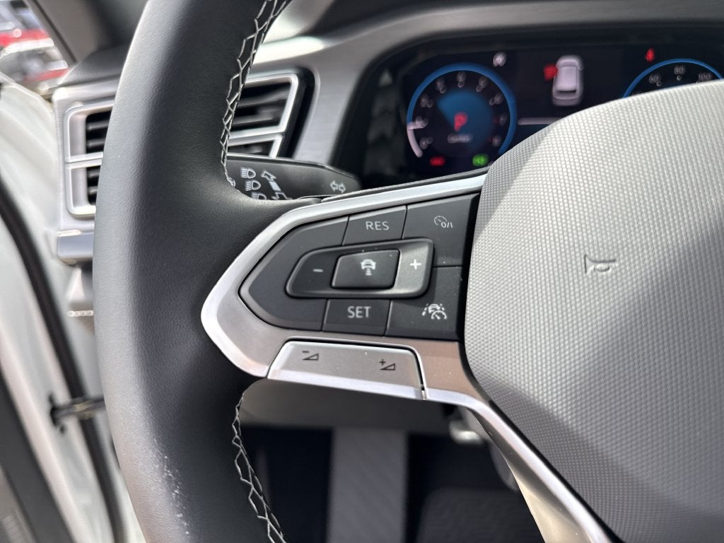 2026 Volkswagen Atlas Cross Sport SE w/Technology