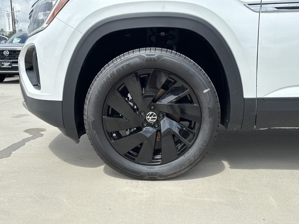 2026 Volkswagen Atlas Cross Sport SE w/Technology