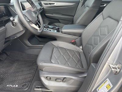 2026 Volkswagen Atlas Cross Sport SE w/Technology