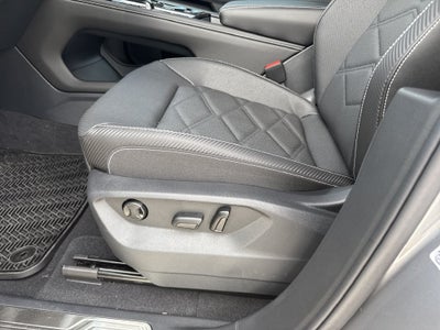 2026 Volkswagen Atlas Cross Sport SE w/Technology