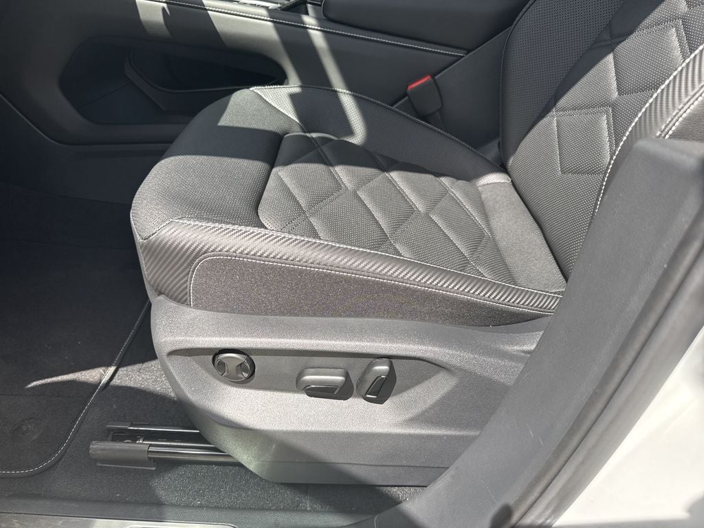 2026 Volkswagen Atlas Cross Sport SE w/Technology