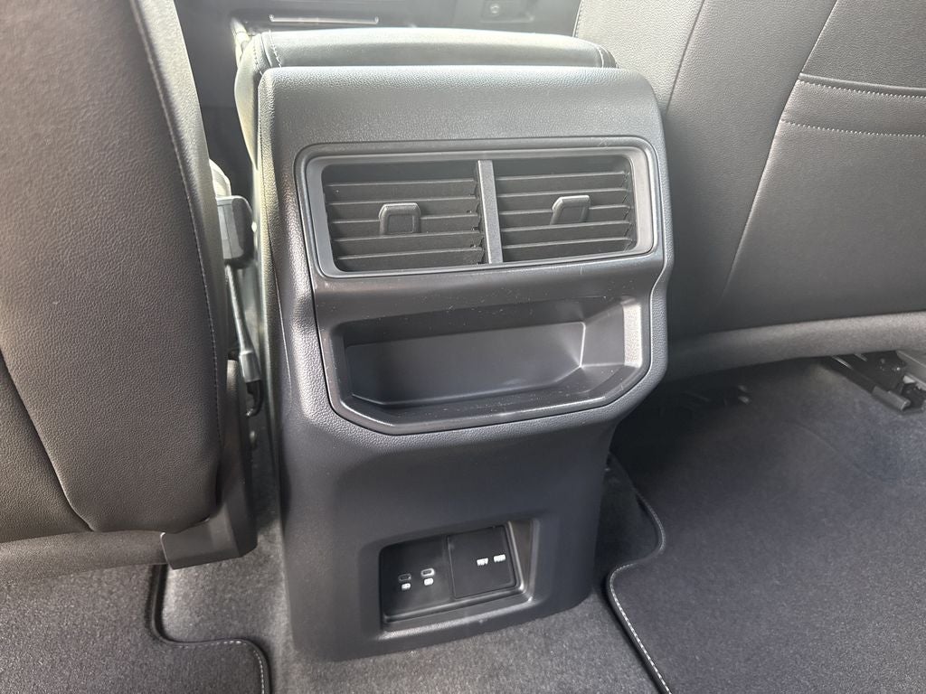 2026 Volkswagen Atlas Cross Sport SE w/Technology