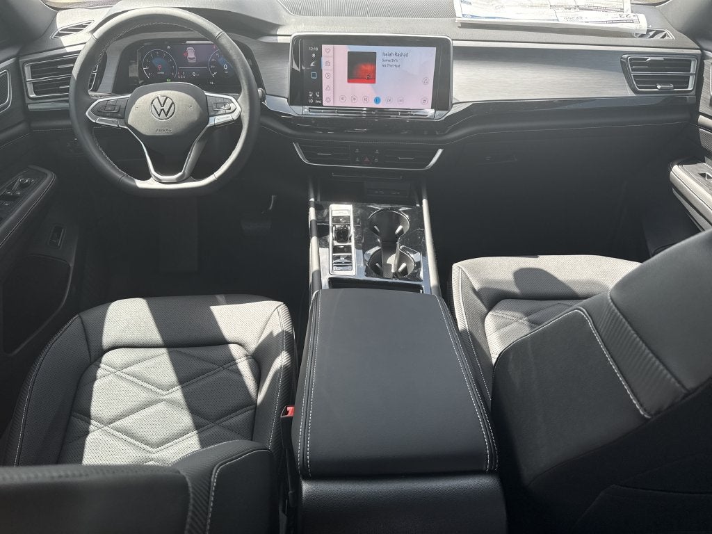 2026 Volkswagen Atlas Cross Sport SE w/Technology