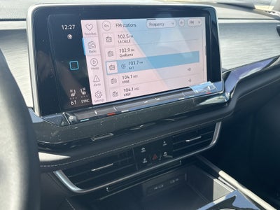 2026 Volkswagen Atlas Cross Sport SE w/Technology