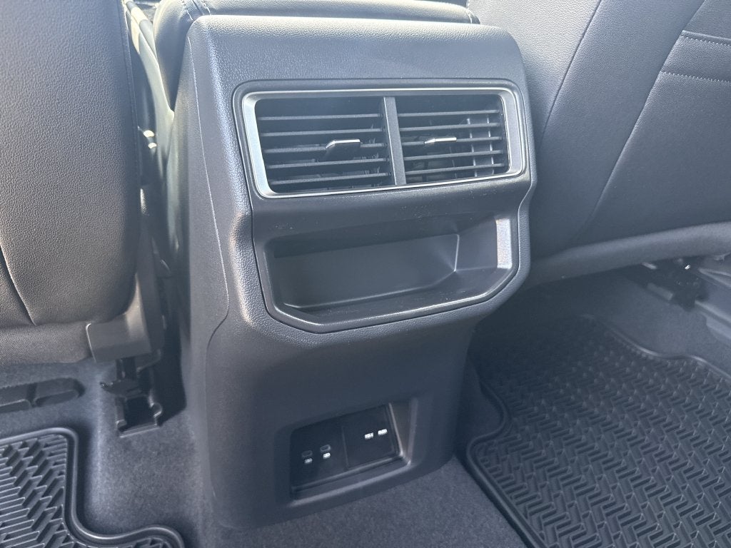 2026 Volkswagen Atlas Cross Sport SE w/Technology
