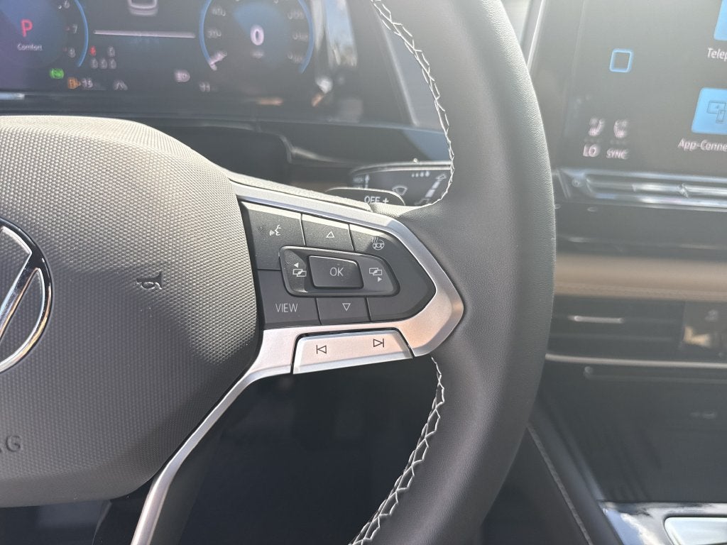 2026 Volkswagen Atlas Cross Sport SE w/Technology