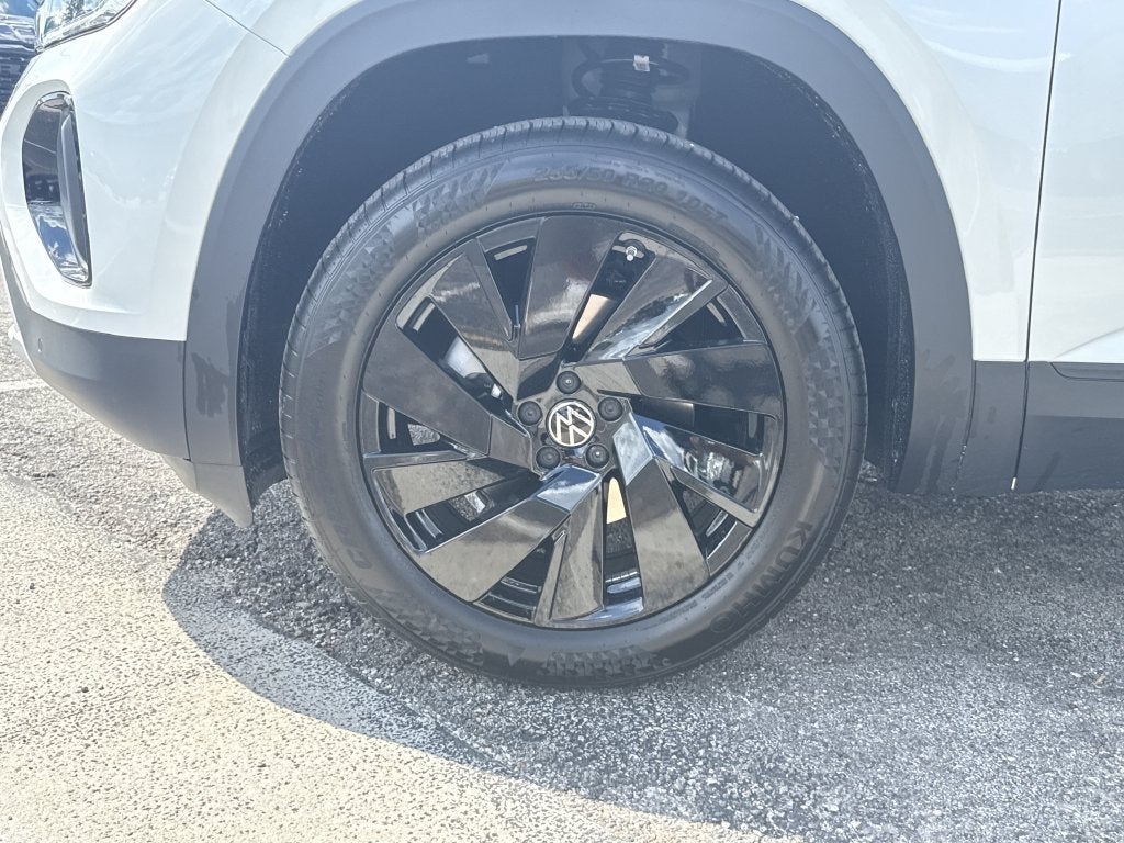 2026 Volkswagen Atlas Cross Sport SE w/Technology