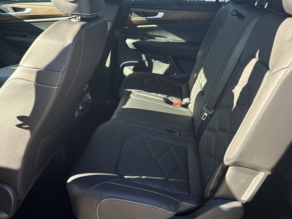 2026 Volkswagen Atlas SE w/Technology