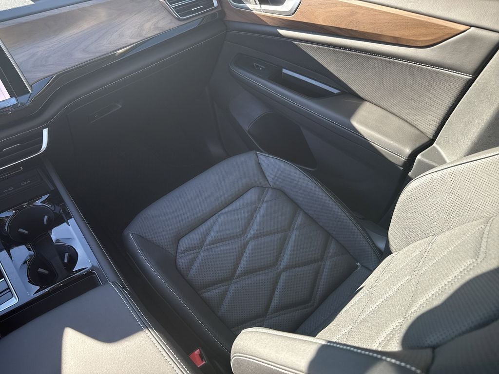 2026 Volkswagen Atlas SE w/Technology
