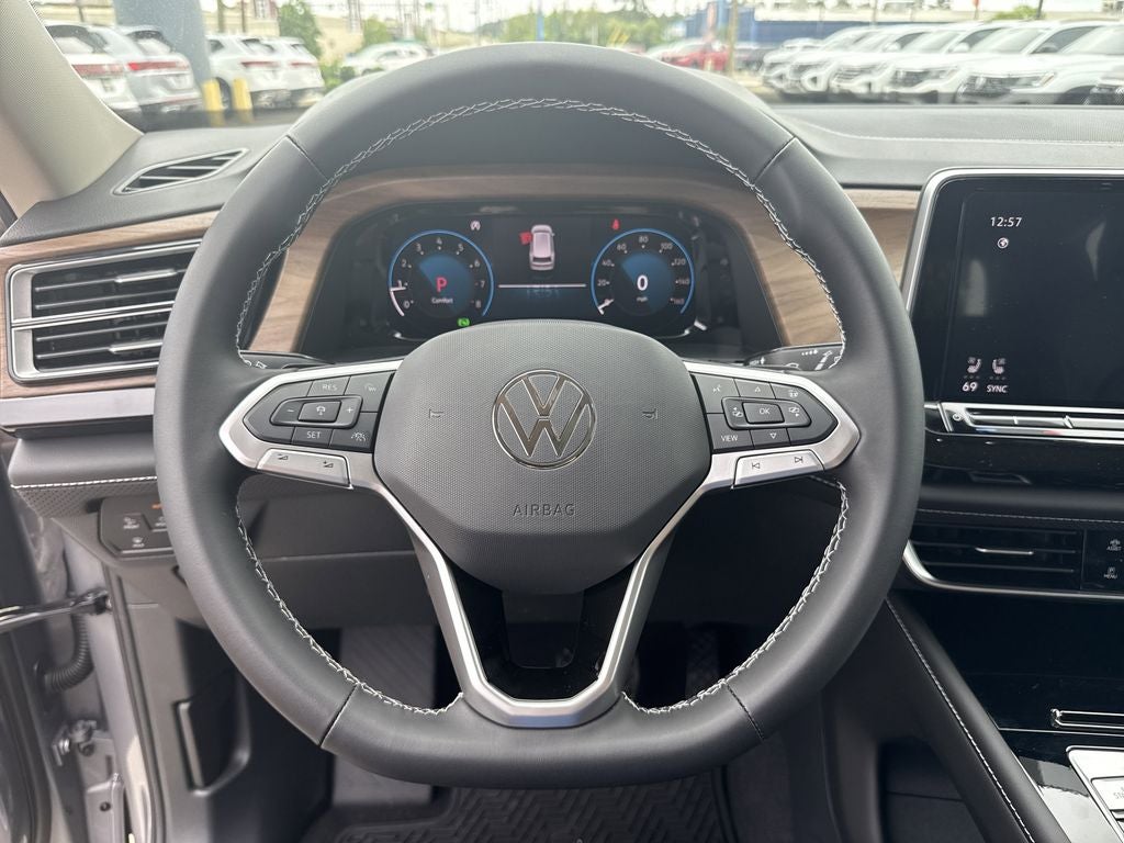 2026 Volkswagen Atlas SE w/Technology