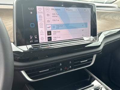 2026 Volkswagen Atlas SE w/Technology