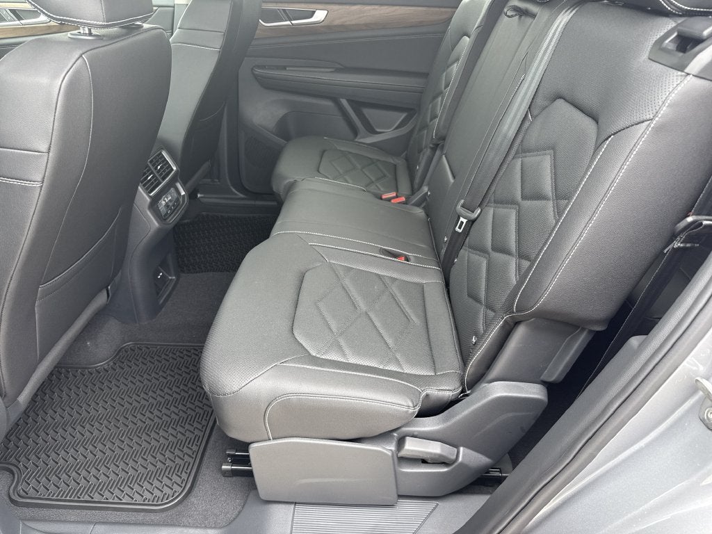 2026 Volkswagen Atlas SE w/Technology