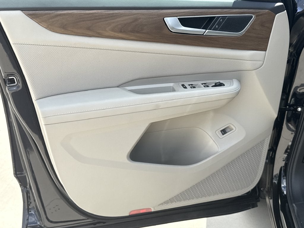 2026 Volkswagen Atlas SE w/Technology