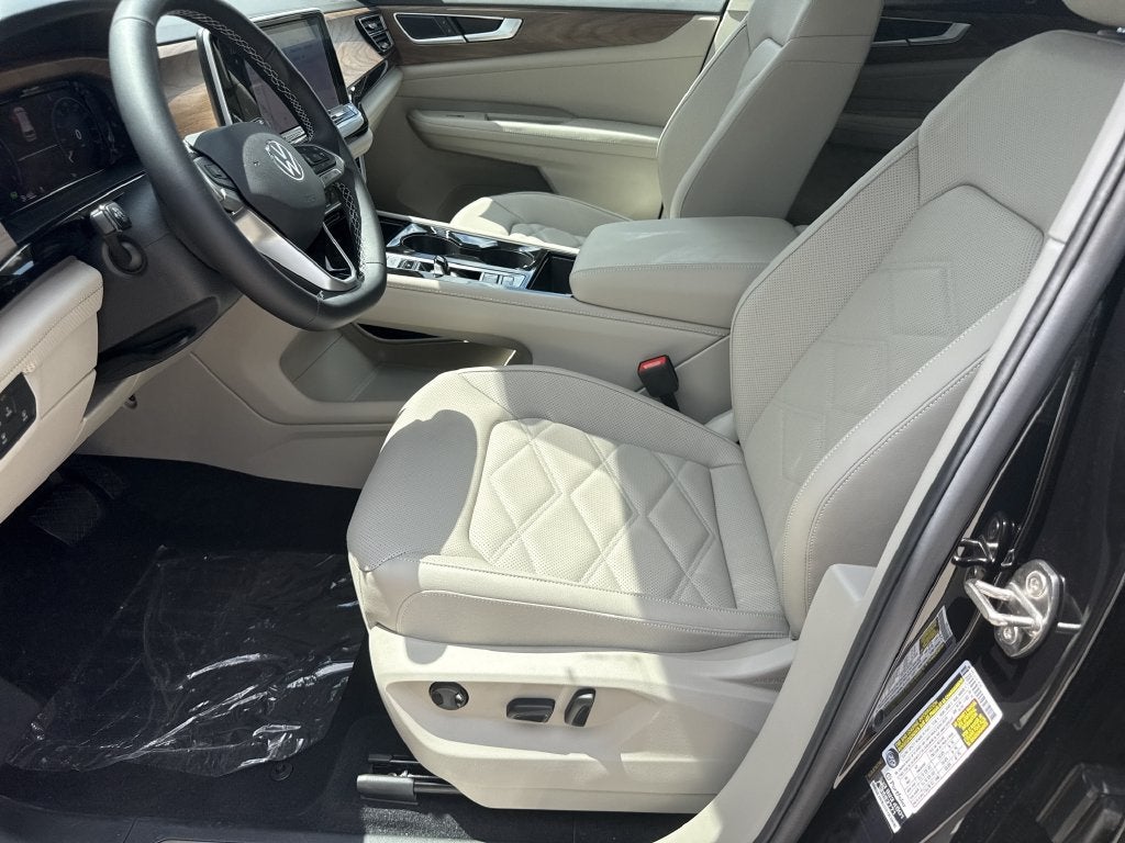 2026 Volkswagen Atlas SE w/Technology