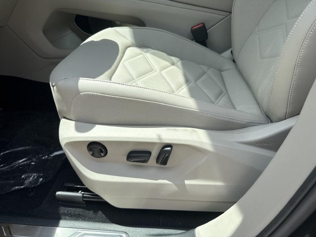 2026 Volkswagen Atlas SE w/Technology