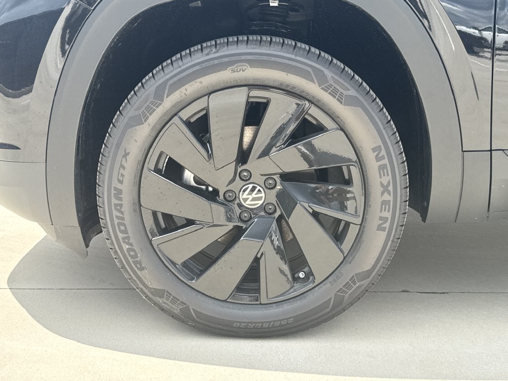2026 Volkswagen Atlas SE w/Technology