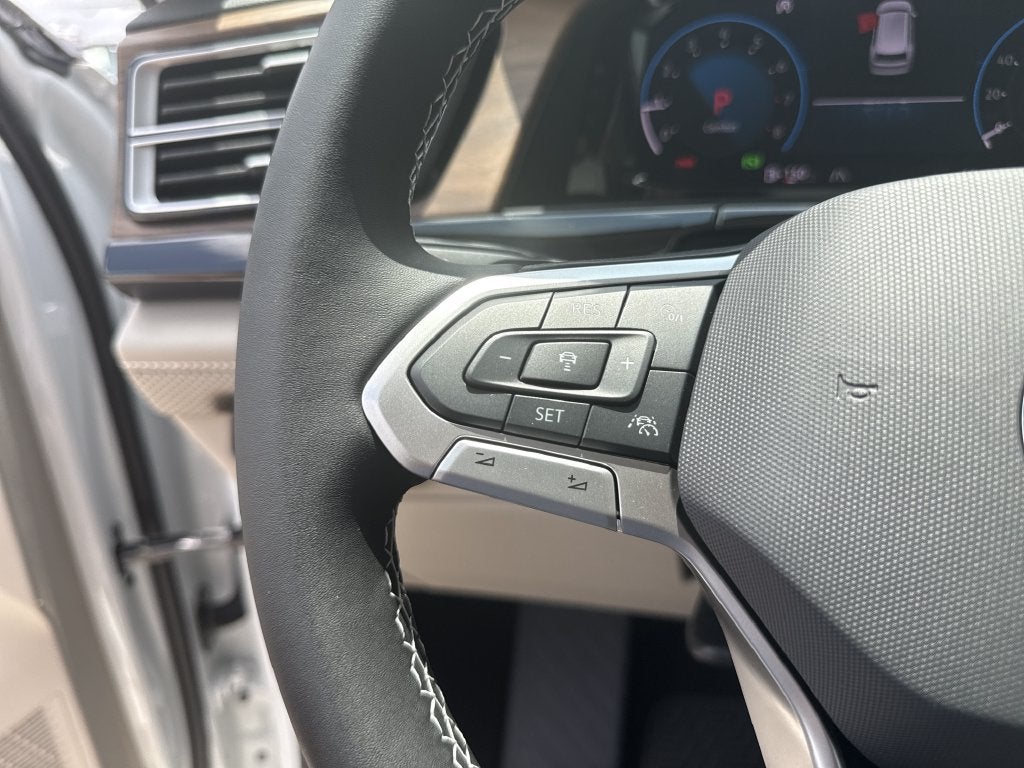 2026 Volkswagen Atlas SE w/Technology